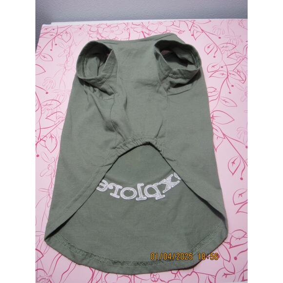 Nature-Lover Dog Shirt – Medium, Peaceful Explorer Vibes - Picture 2 of 3